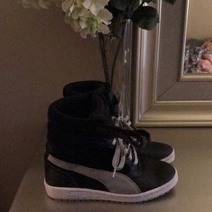 Black and grey puma wedge sneakers